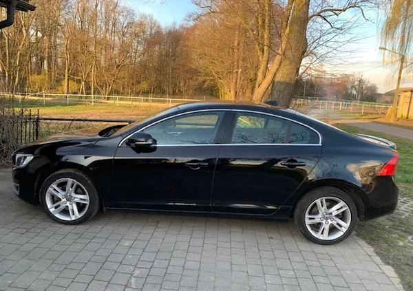 Volvo S60 cena 49000 przebieg: 117000, rok produkcji 2016 z Błaszki małe 106